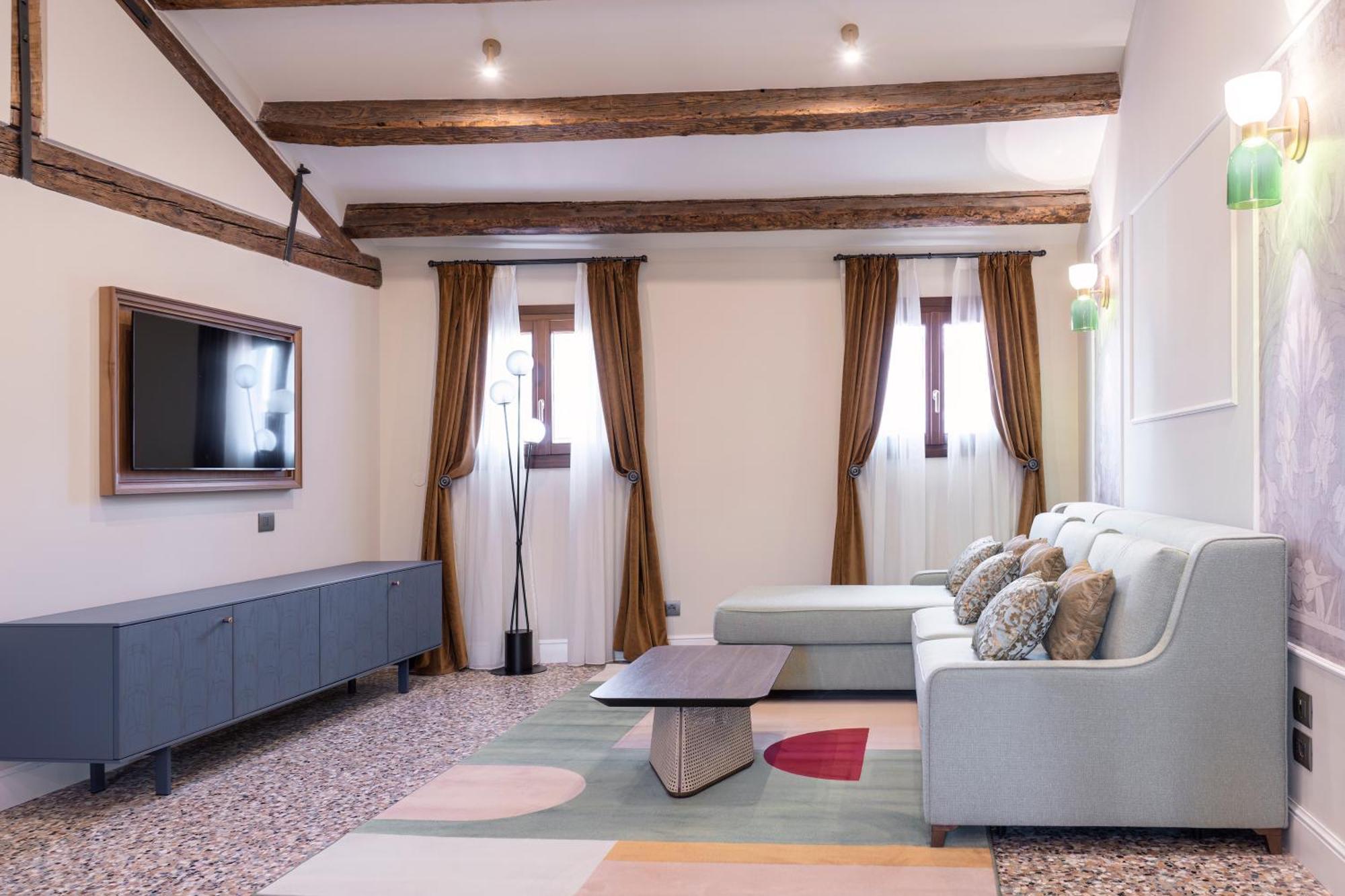 Be Mate Ponte Di Rialto Aparthotel Венеция Екстериор снимка