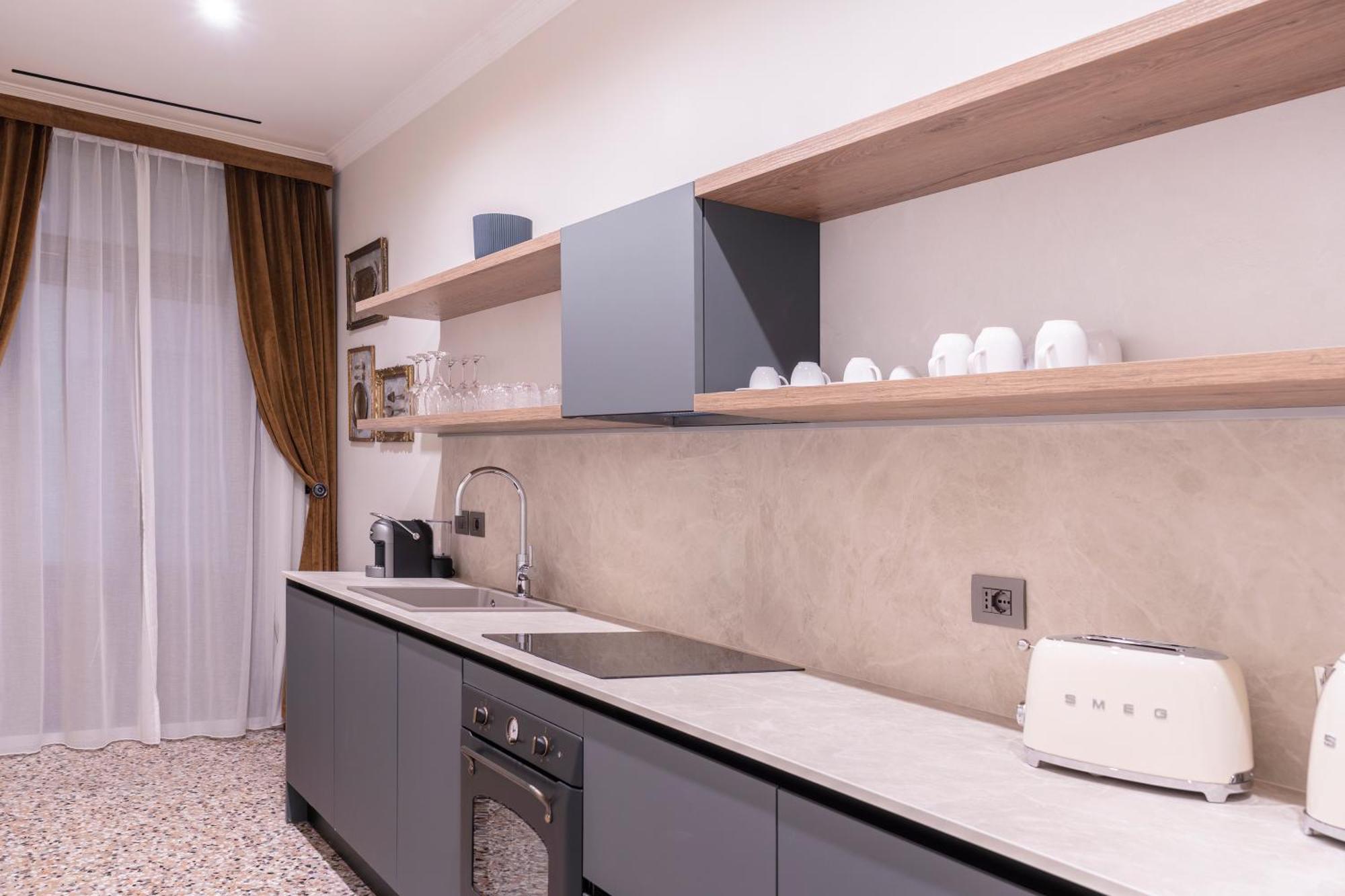 Be Mate Ponte Di Rialto Aparthotel Венеция Екстериор снимка
